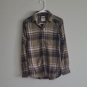 American Eagle Outfitters Olive and Black Plaid Shirt